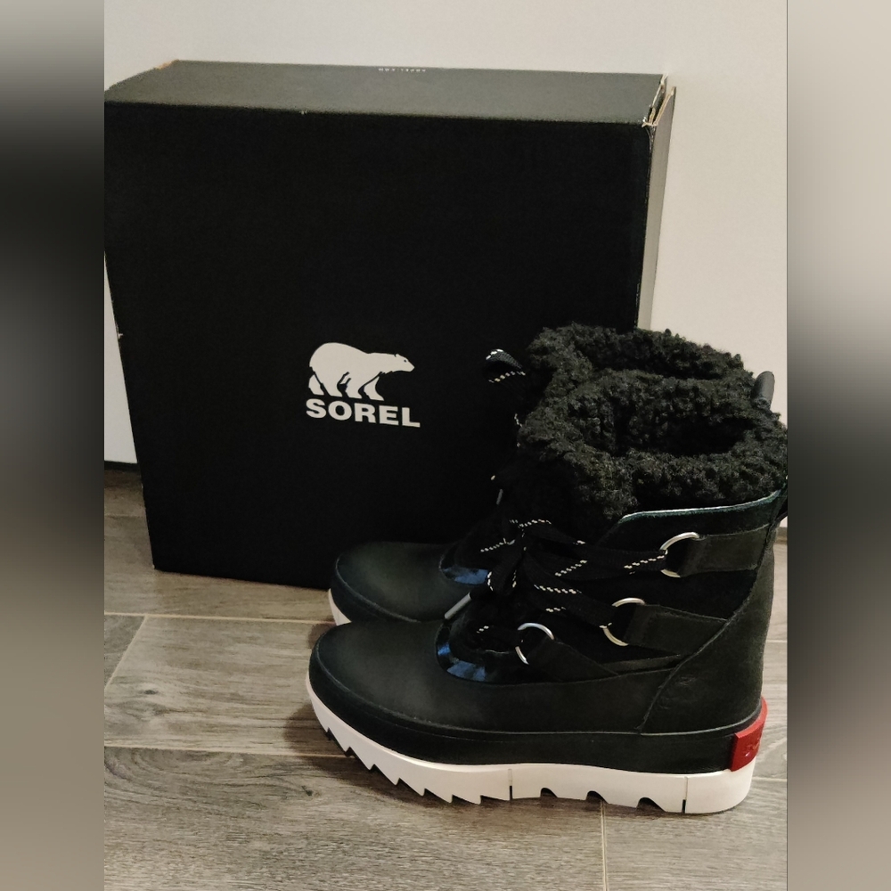 Like New! SOREL Women's Joan of Arctic Next Boot Waterproof - Size 6